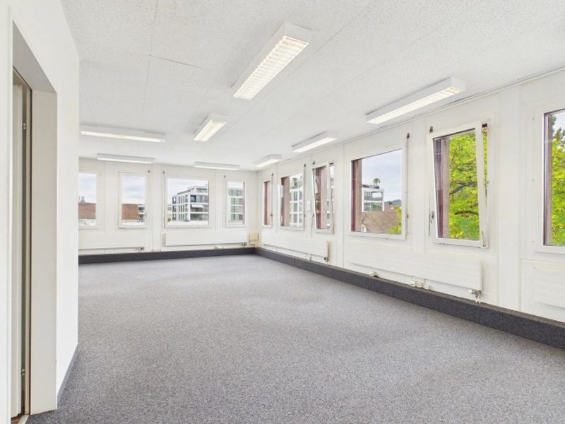 Zentrale Gewerbefläche 60 m² und 116 m² im 2. OG in Wohlen - 3