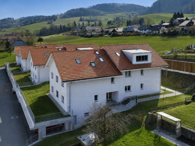 Investieren mit Perspektive - modernes Mehrfamilienhaus mit 5 Wohneinheiten - 2