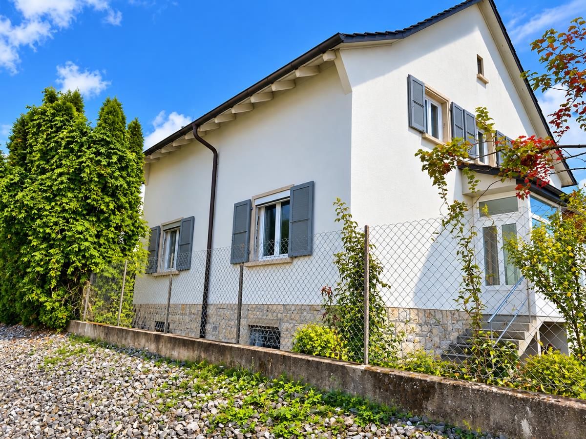 Charmante maison familiale avec jardin privatif située à Porrentruy - 8