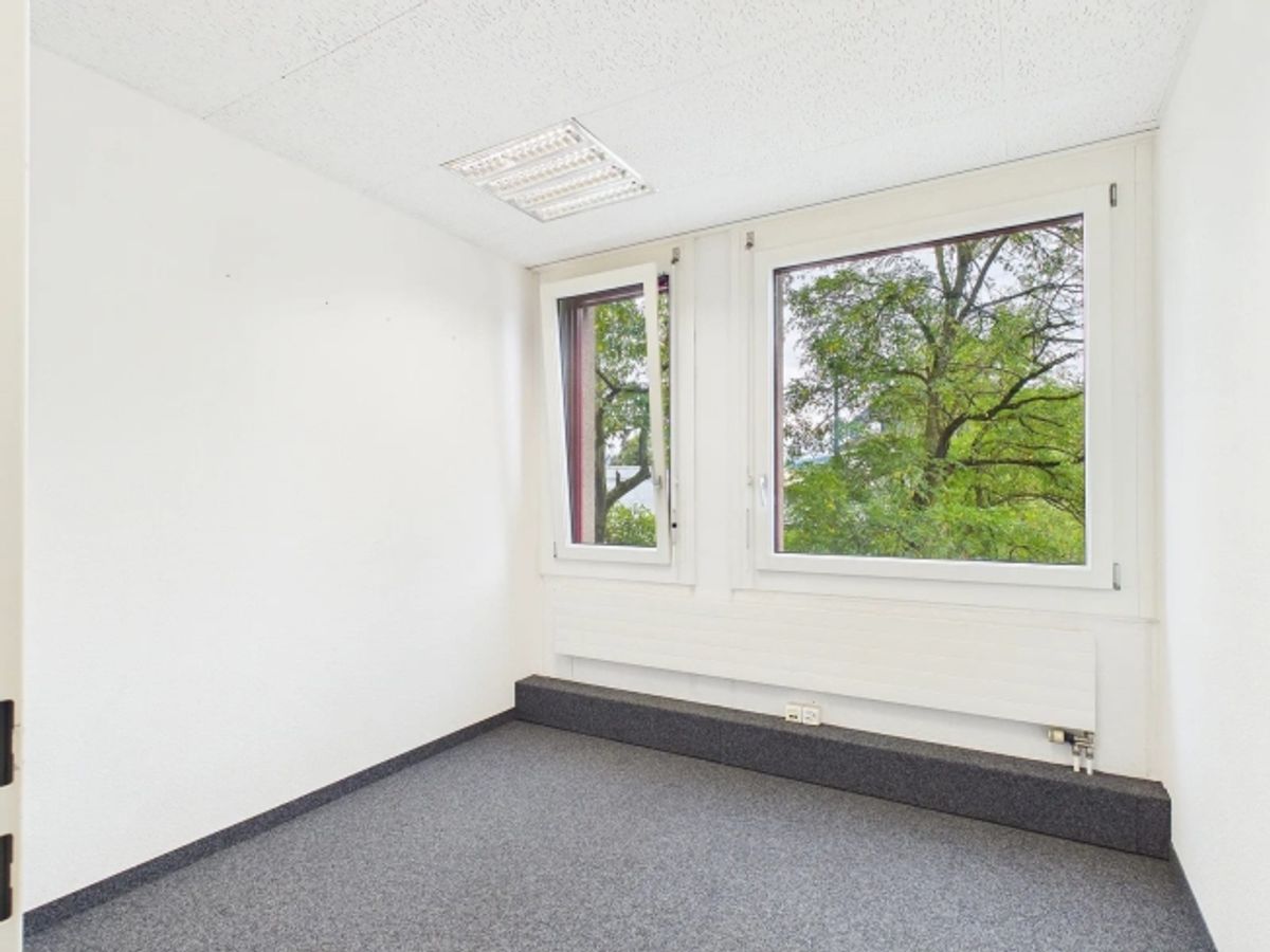 Zentrale Gewerbefläche 177 m² im 2. OG in Wohlen - 8