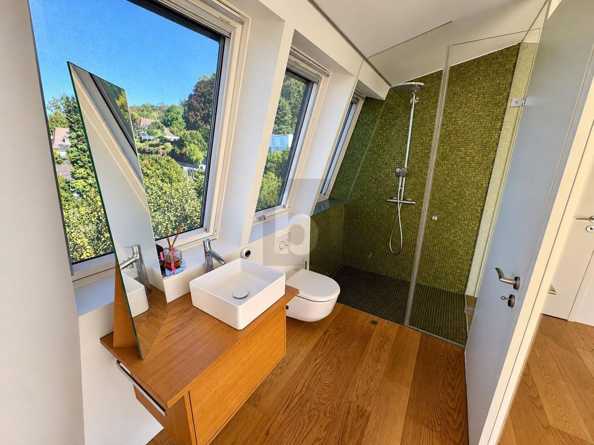 RUHIG, PRIVAT, MIT AUSSICHT - 4