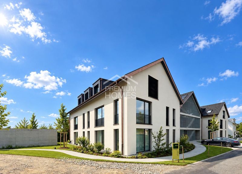MODERNE ATTIKAWOHUNG MIT TRAUMHAFTER BERGKULISSE - 2