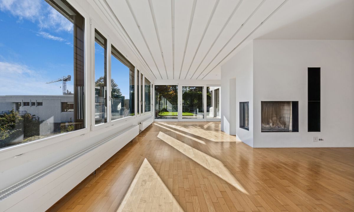 Exklusives 8.5-Zimmer-Einfamilienhaus im Quartier "In der Looren" - 1