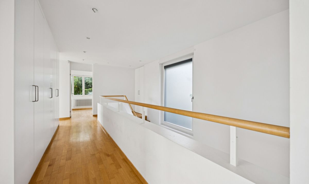 Exklusives 8.5-Zimmer-Einfamilienhaus im Quartier "In der Looren" - 4