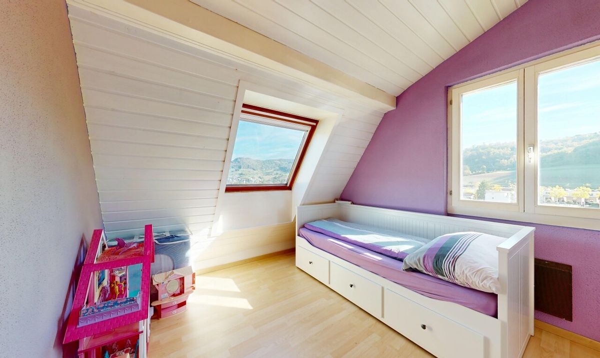 5.5-Zimmer-Reiheneckhaus mit grosszügigem Garten und Weitblick - 9