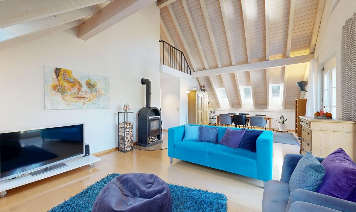Lichtdurchflutete 5.5-Zimmer-Maisonette mit Galerie und Balkon - 2