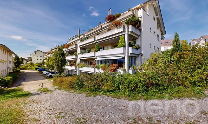 Grosszügige Familienwohnung mit grosser Südterrasse in Adligenswil - 1