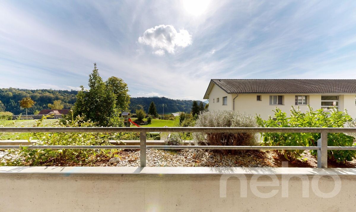 Grosszügige Familienwohnung mit grosser Südterrasse in Adligenswil - 2