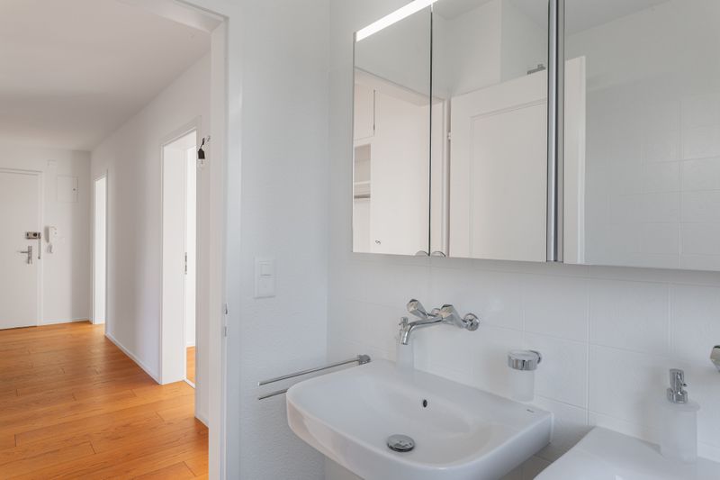 Investment property with residential potential - 5