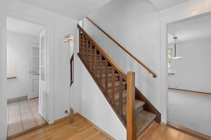 Familienfreundliches Reihenmittelhaus an Privatstrasse (Wohnstrasse) - 5
