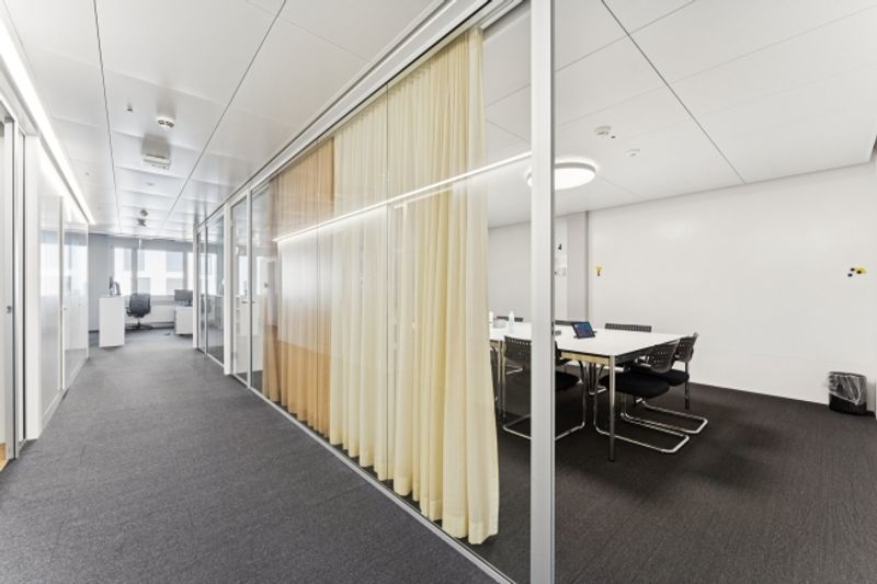 Flexible Bürofläche mit bestehendem Ausbau und Top-Anbindungen - 10
