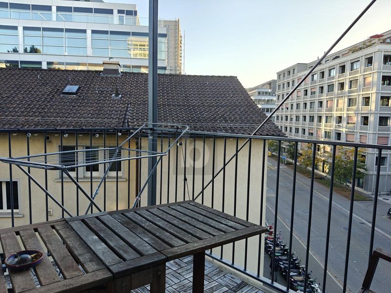 ZENTRAL MIT HOCHWERTIGEM AUSBAU UND BALKON! - 5