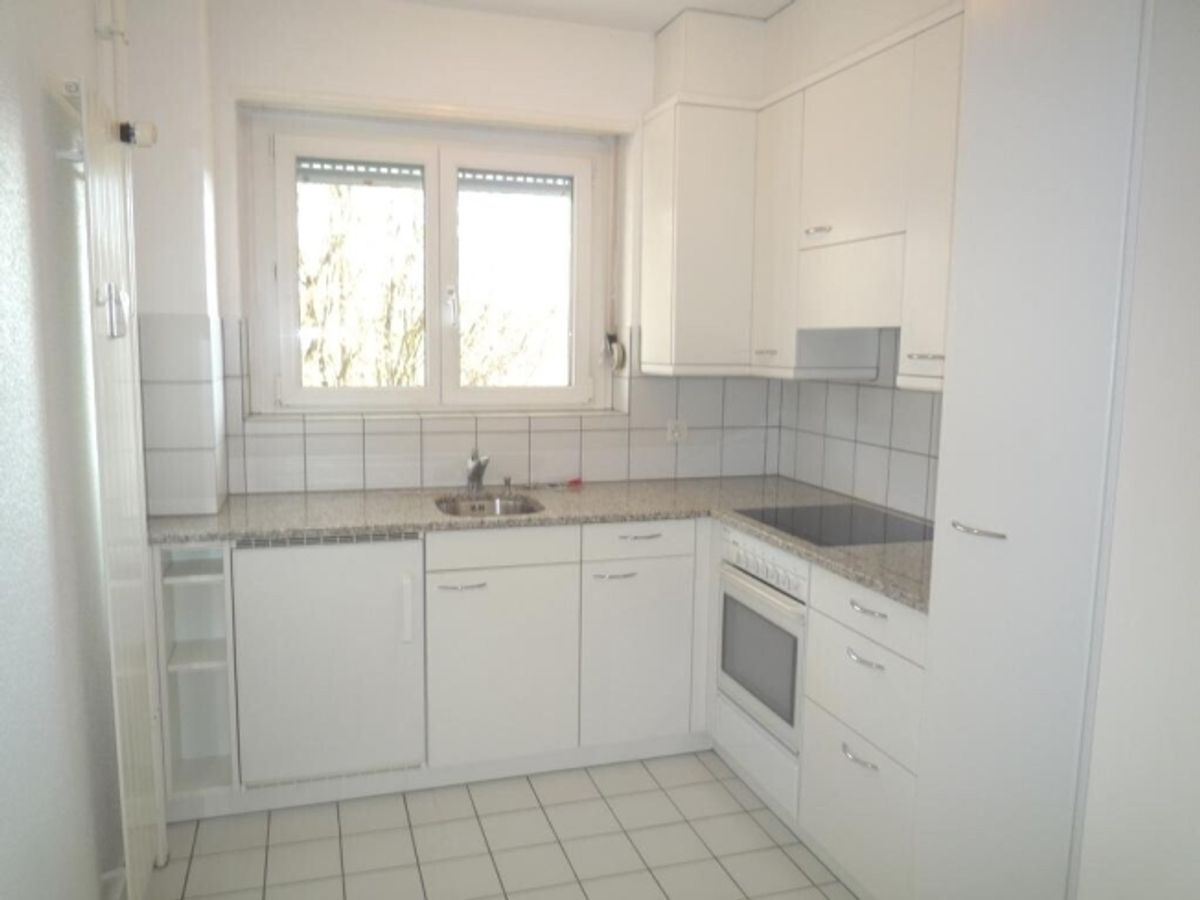 Stadtnahe 2.5-ZW à 43 m2 im 3. OG mit Balkon - 1