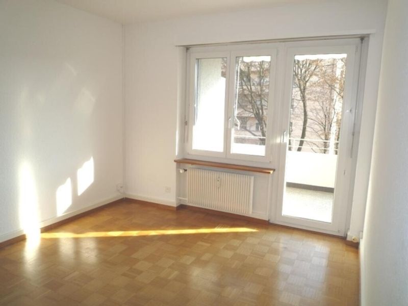 Stadtnahe 2.5-ZW à 43 m2 im 3. OG mit Balkon - 4
