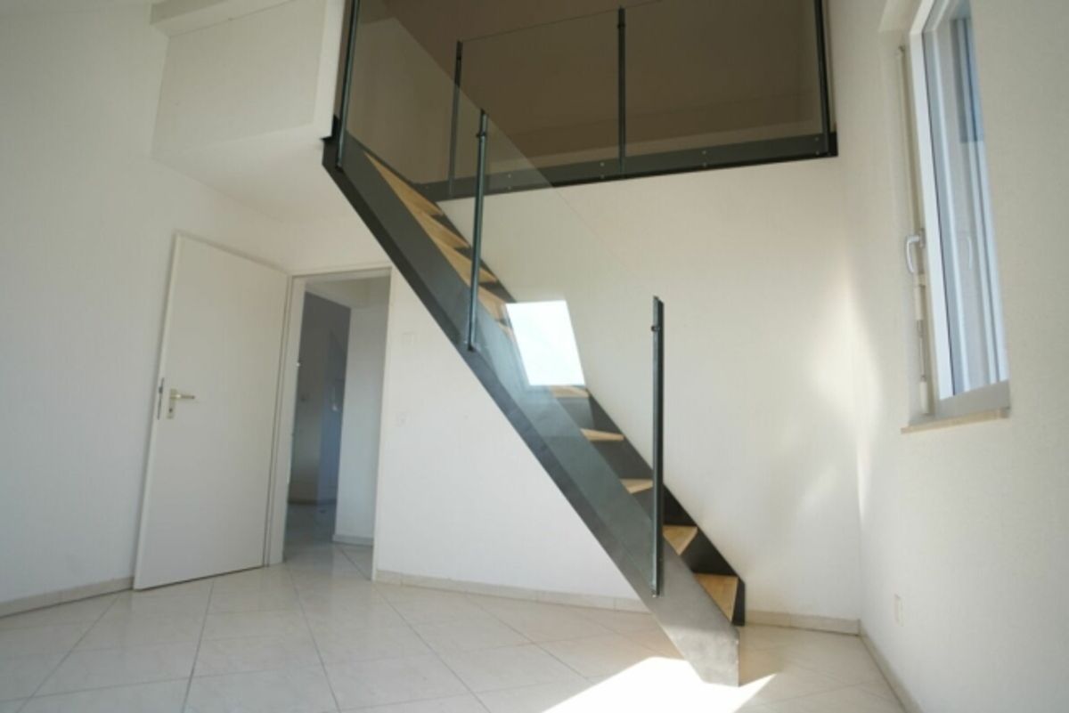 Moderne 3.5-Zimmerwohnung an sehr zentraler und schöner Lage - 1