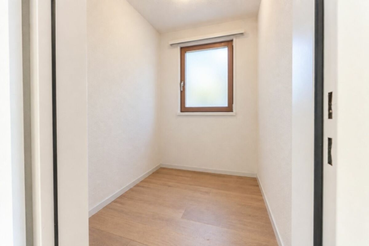 4.5-Zimmer-Gartenwohnung mit Weitsicht ins Grüne - 9