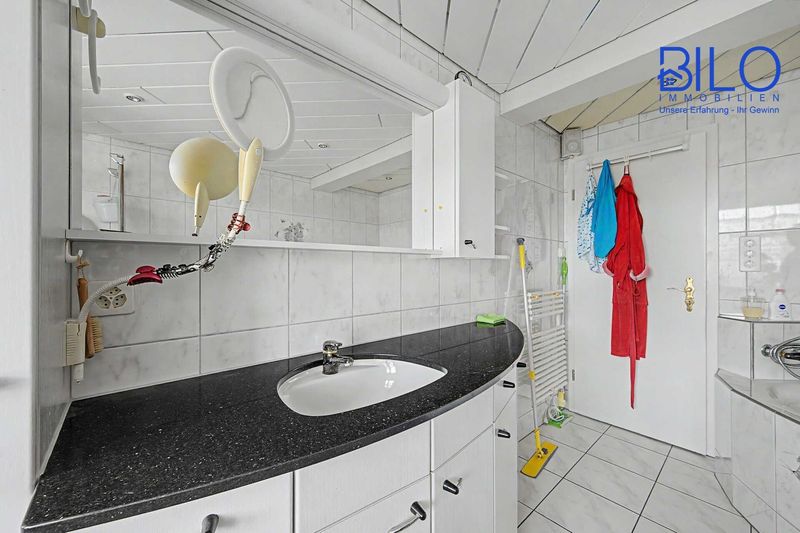 Charaktervolles Einfamilienhaus mit Einliegerwohnung auf einmaligem 1'670 m² Grundstück - 21