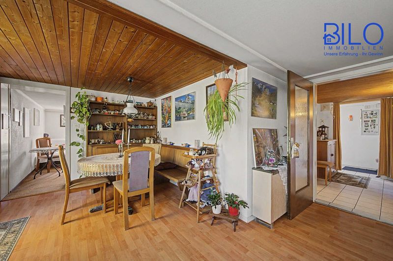 Charaktervolles Einfamilienhaus mit Einliegerwohnung auf einmaligem 1'670 m² Grundstück - 27