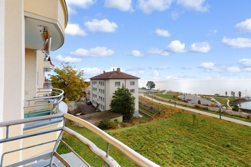 Vue sur le lac de Neuchâtel ! - 12