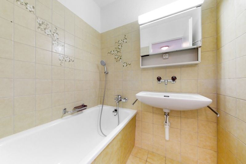 BEFRISTET bis 31.03.2027 - 4.5 Zimmer-Wohnung mit grossartiger Weitsicht - 10