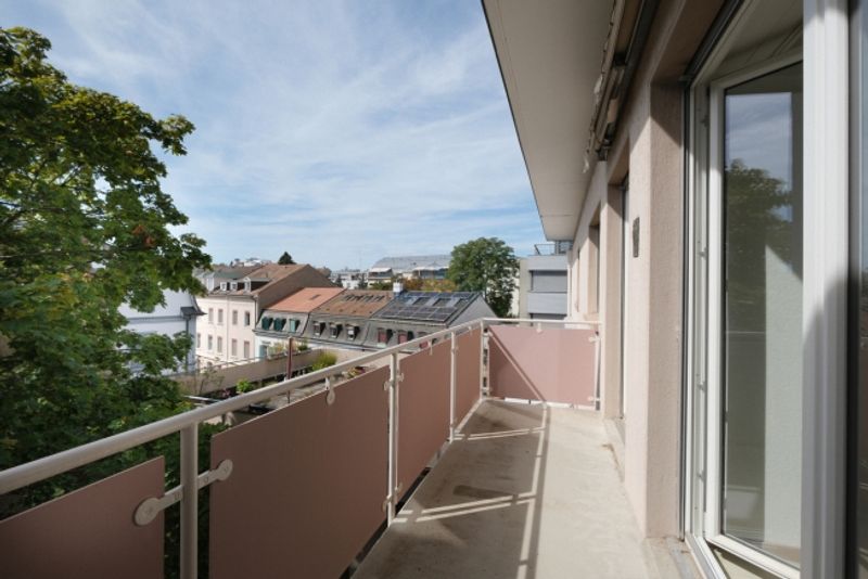 Grosszügige 4.5-Zimmer-Eigentumswohnung an zentraler Lage - 4