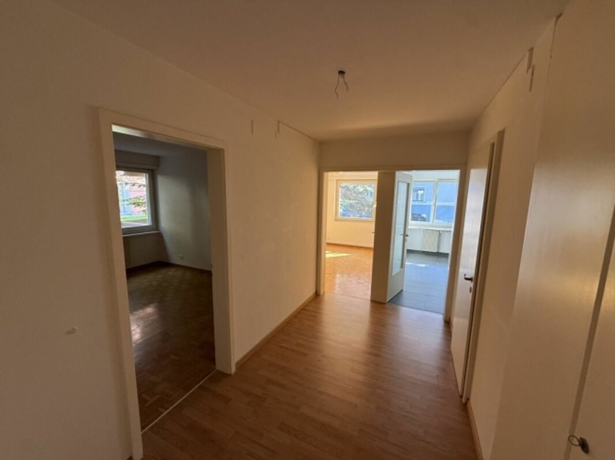 Helle 2-Zimmer-Wohnung mit Balkon - 2