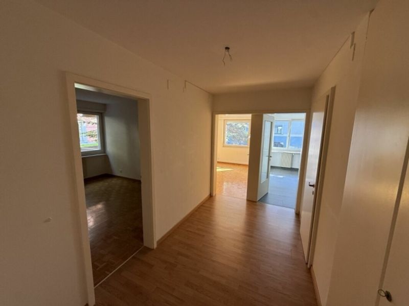 Helle 2-Zimmer-Wohnung mit Balkon - 3
