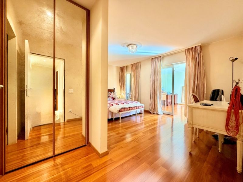 3787 Lugano EXKLUSIVE, GERÄUMIGE WOHNUNG MIT ÜBERDACHTER TERRASSE UND PRIVATEM GARTEN - 11