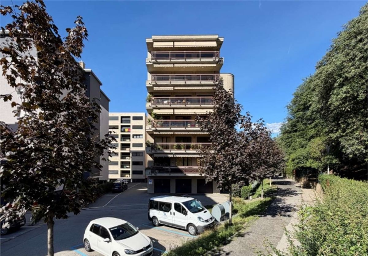 Grosszügige 4.5-Zimmerwohnung im 5. Stock mit grosser Terrasse und Weitblick - 4