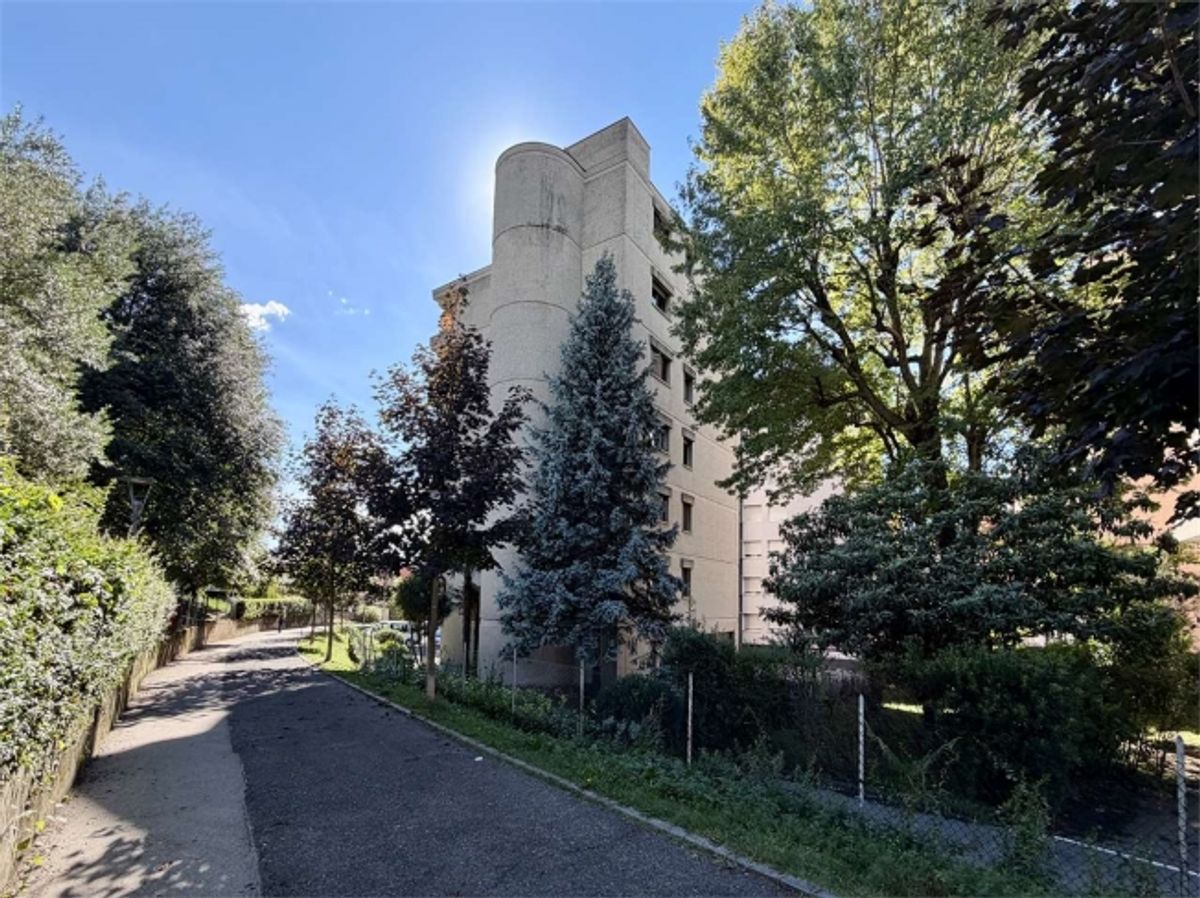 Grosszügige 4.5-Zimmerwohnung im 5. Stock mit grosser Terrasse und Weitblick - 5