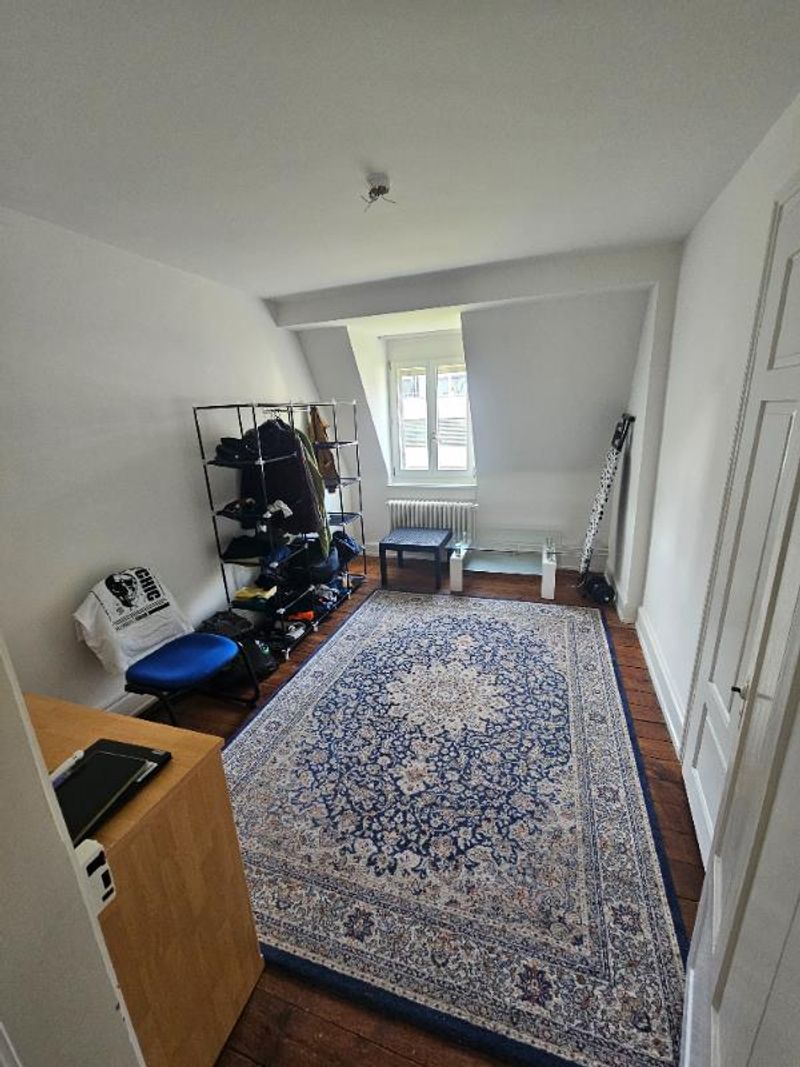 2 Zimmer Wohnung - 4