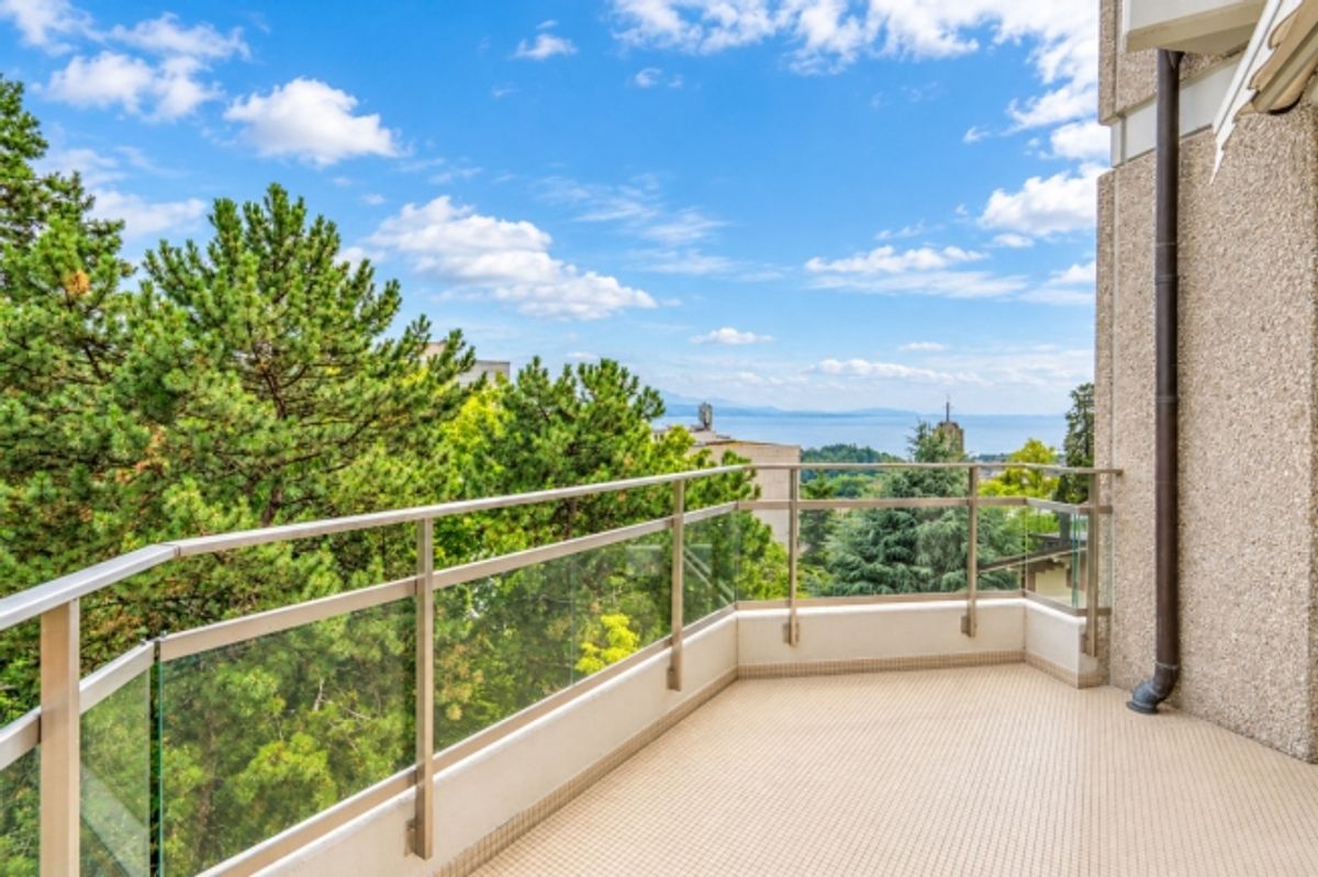 Außergewöhnliches Doppelhaus mit Terrasse und Garten im Herzen von Lausanne - 0