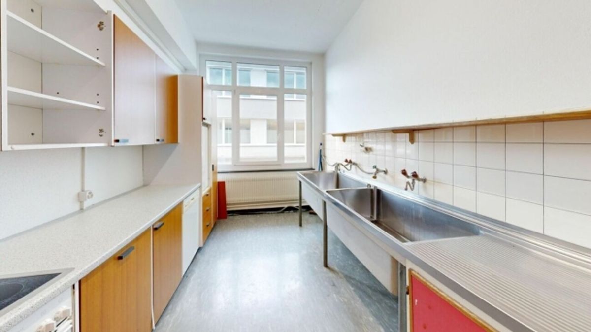 Grosszügige Gewerbeflächen mit vielseitigen Nutzungsmöglichkeiten in Basel - 12