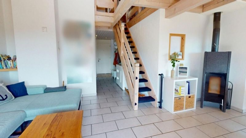 Grosszügig, 6.5 Zimmer, Top-Aussicht, perfekte Lage und 3 Balkone - 6