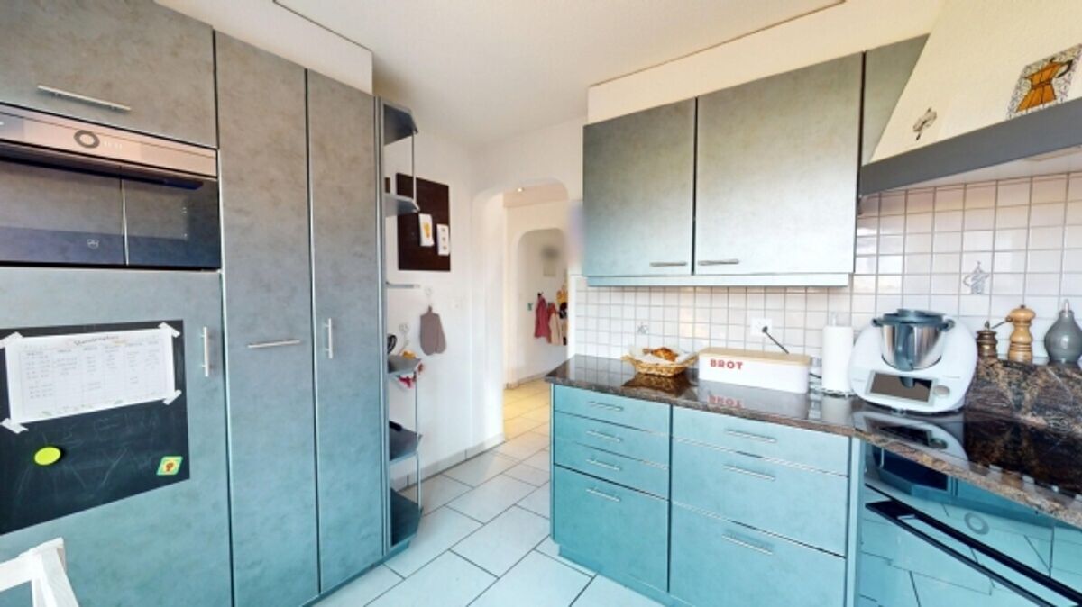 Grosszügig, 6.5 Zimmer, Top-Aussicht, perfekte Lage und 3 Balkone - 8