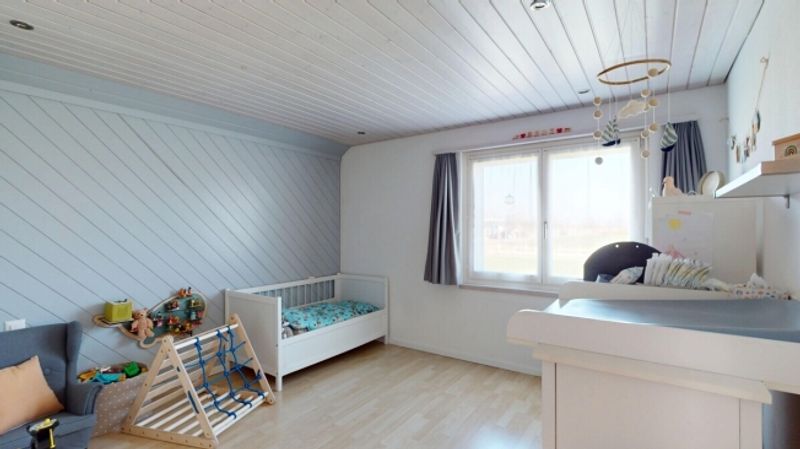 Grosszügig, 6.5 Zimmer, Top-Aussicht, perfekte Lage und 3 Balkone - 10