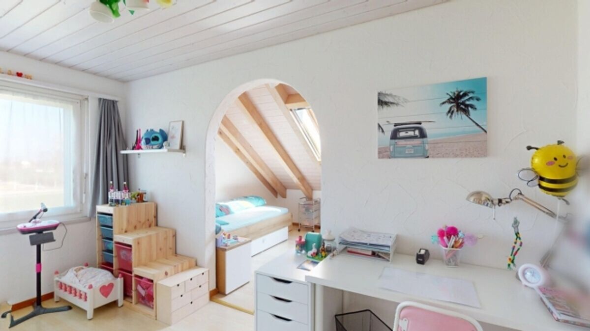 Grosszügig, 6.5 Zimmer, Top-Aussicht, perfekte Lage und 3 Balkone - 10