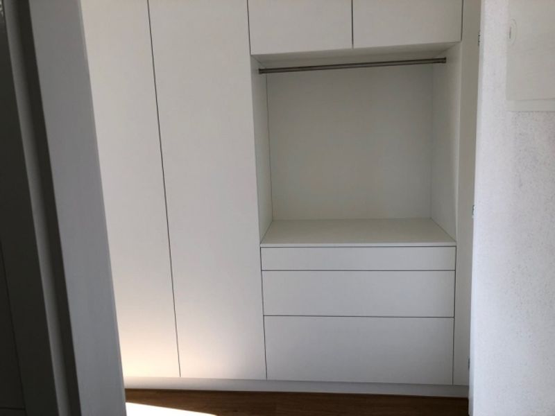 SINGEL  Wir bieten eine 1,5 Zimmerwohnung nach Totalsanierung an - 4