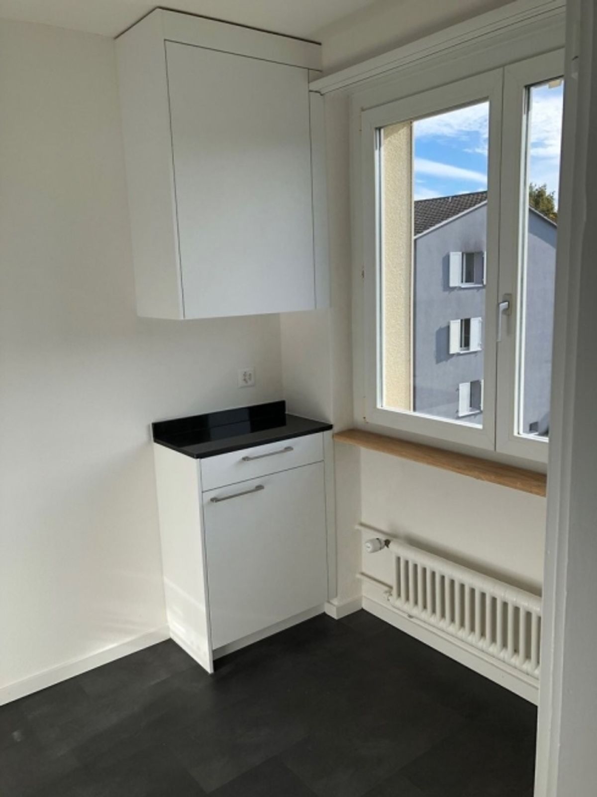 SINGEL  Wir bieten eine 1,5 Zimmerwohnung nach Totalsanierung an - 5