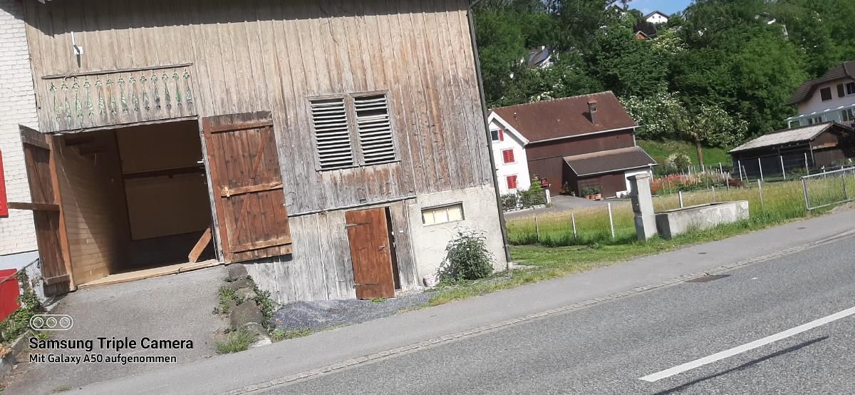 Ladenfläche - 2