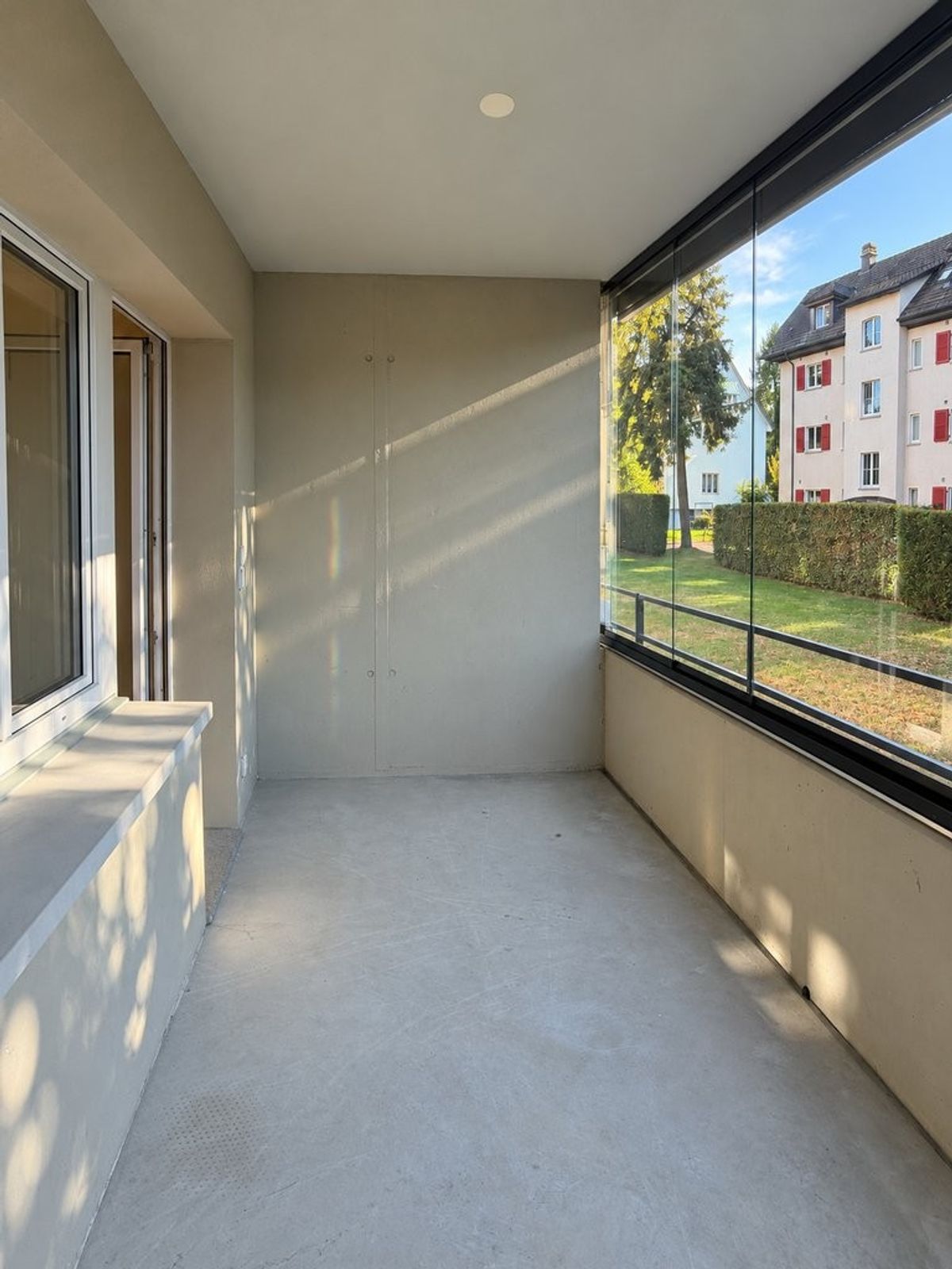 Helle 3.5-Zimmerwohnung mit verglastem Balkon in Liebefeld - 9