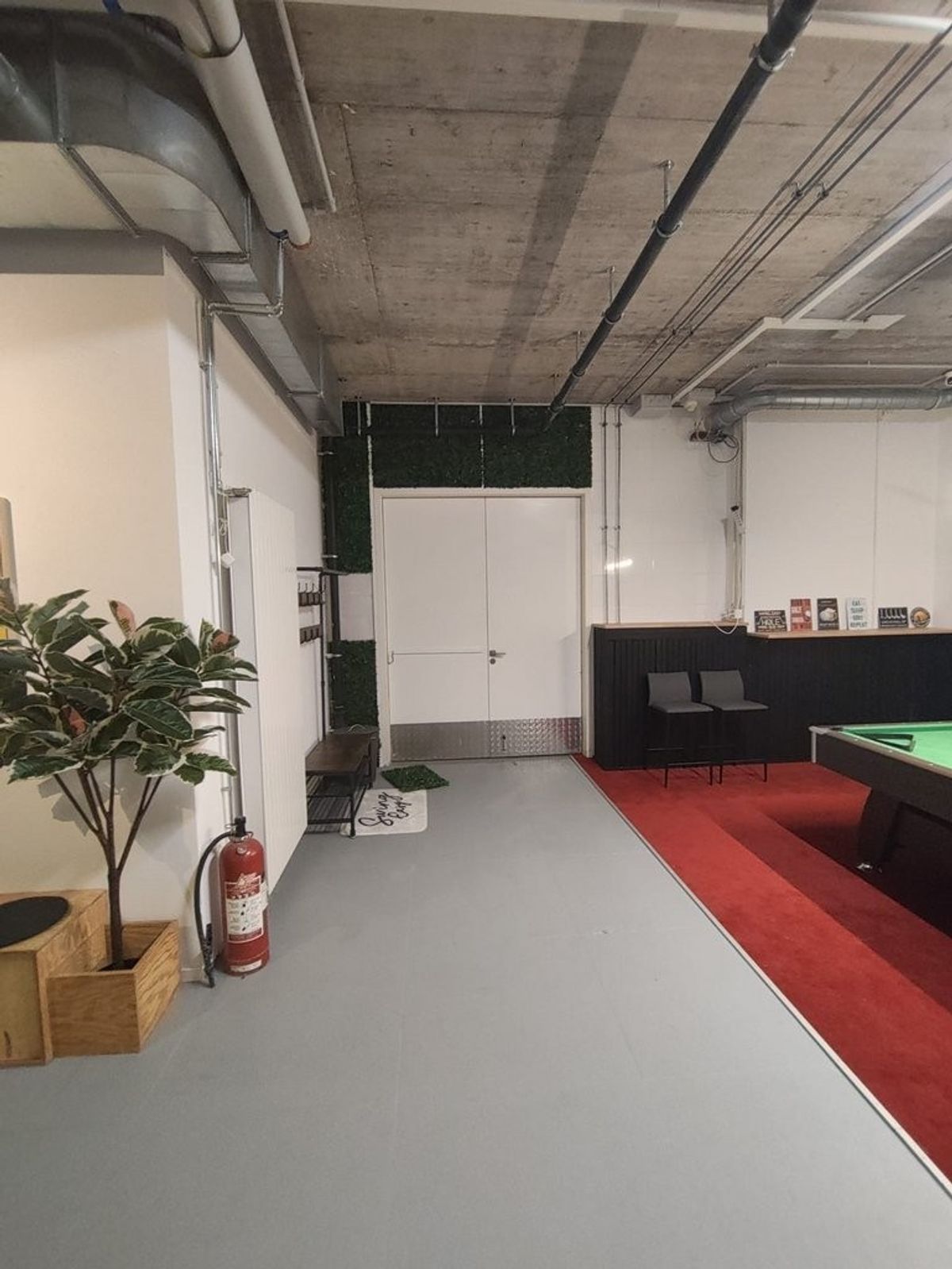 À LOUER BUREAUX DE 187 m2 ENV. À ETOY - 3