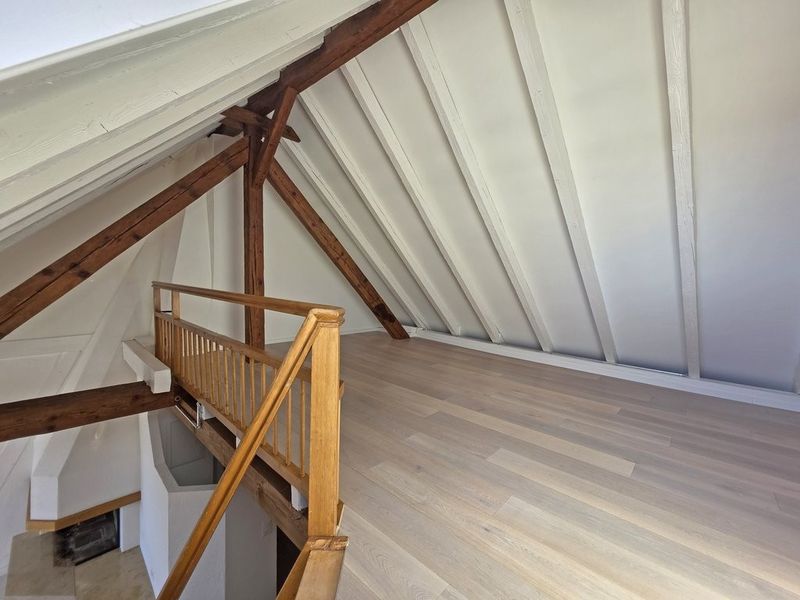 Moderne Dachwohnung mit Galerie im Zürcher Seefeld - 5
