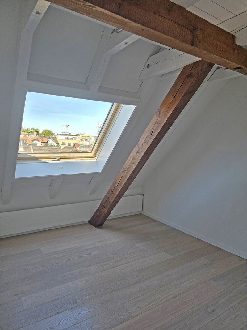 Moderne Dachwohnung mit Galerie im Zürcher Seefeld - 6