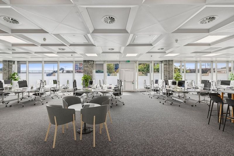 Surface commerciale de 450 m2 au coeur du World Trade Center II - 1