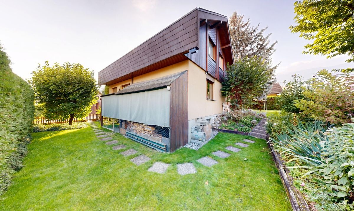 Helles Familienhaus mit Garten - 3