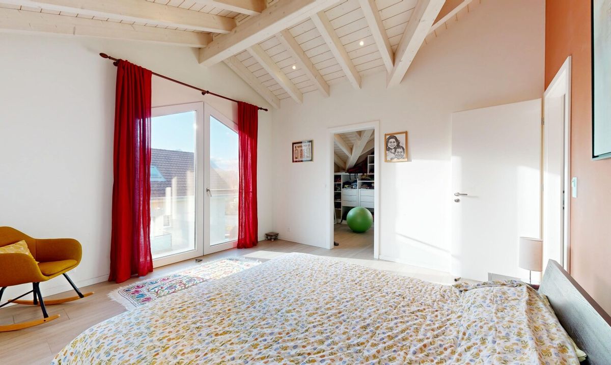 Helle Triplex-Villa mit hochwertiger Ausstattung - 8