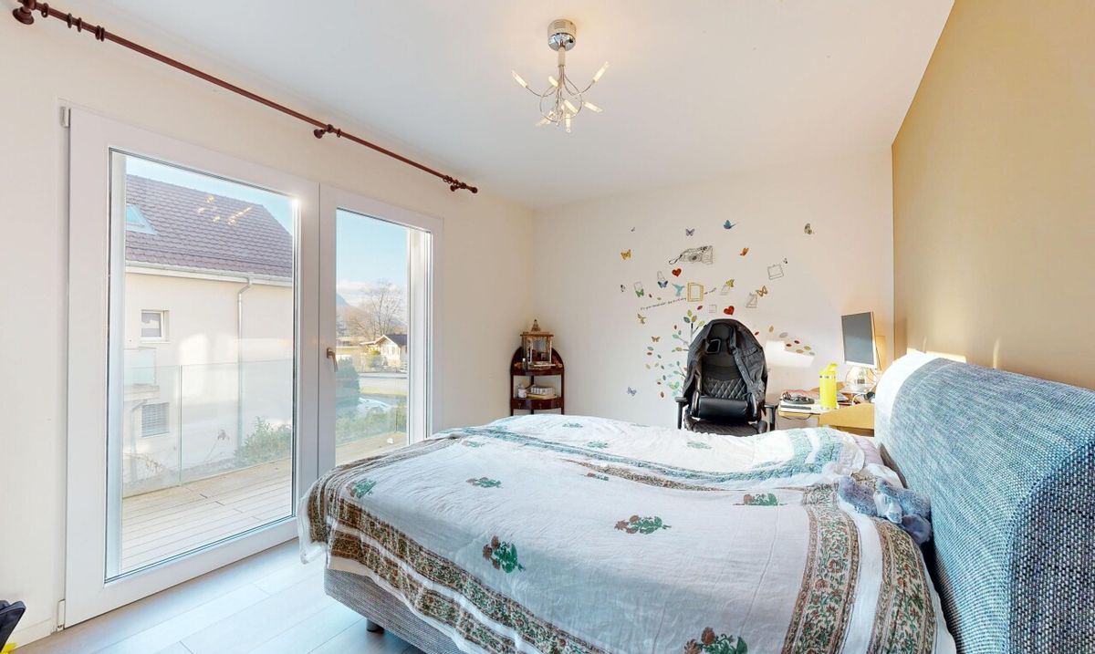 Helle Triplex-Villa mit hochwertiger Ausstattung - 9