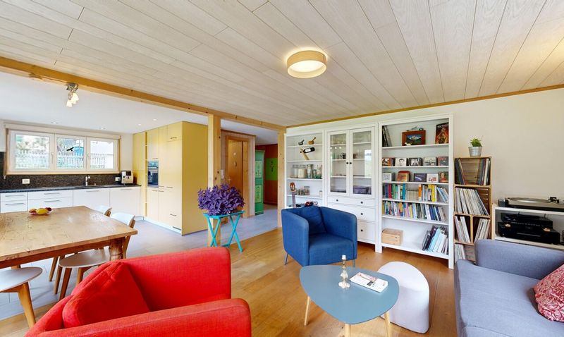 Naturnahes 5.5 Zimmer Einfamilienhaus mit grossem Grundstück - 2