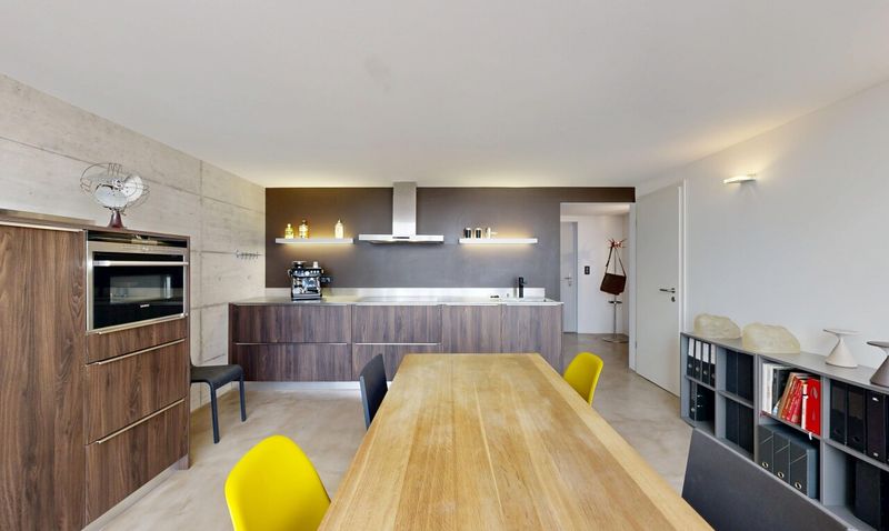 100 m² duplex loft in the former Suchard factory in Serrières - 12